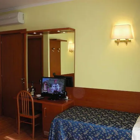Saint Peter 4* Рим